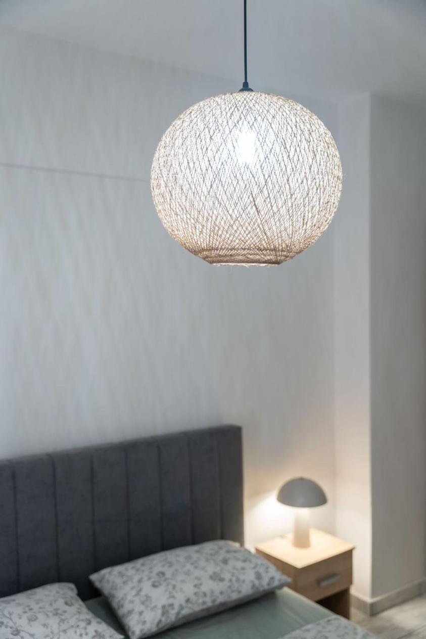 Ninas Central Apartment Кавала Экстерьер фото