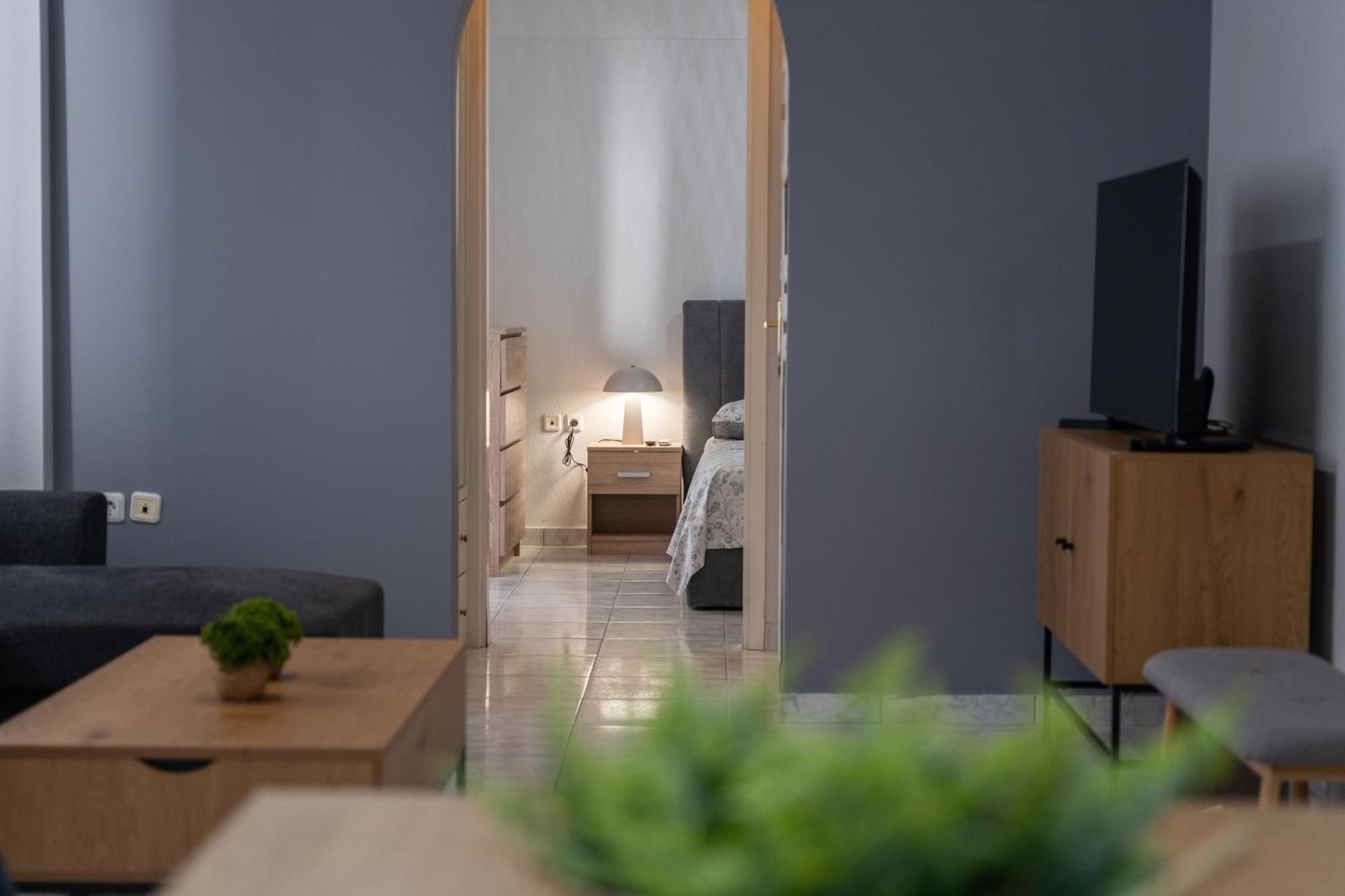 Ninas Central Apartment Кавала Экстерьер фото